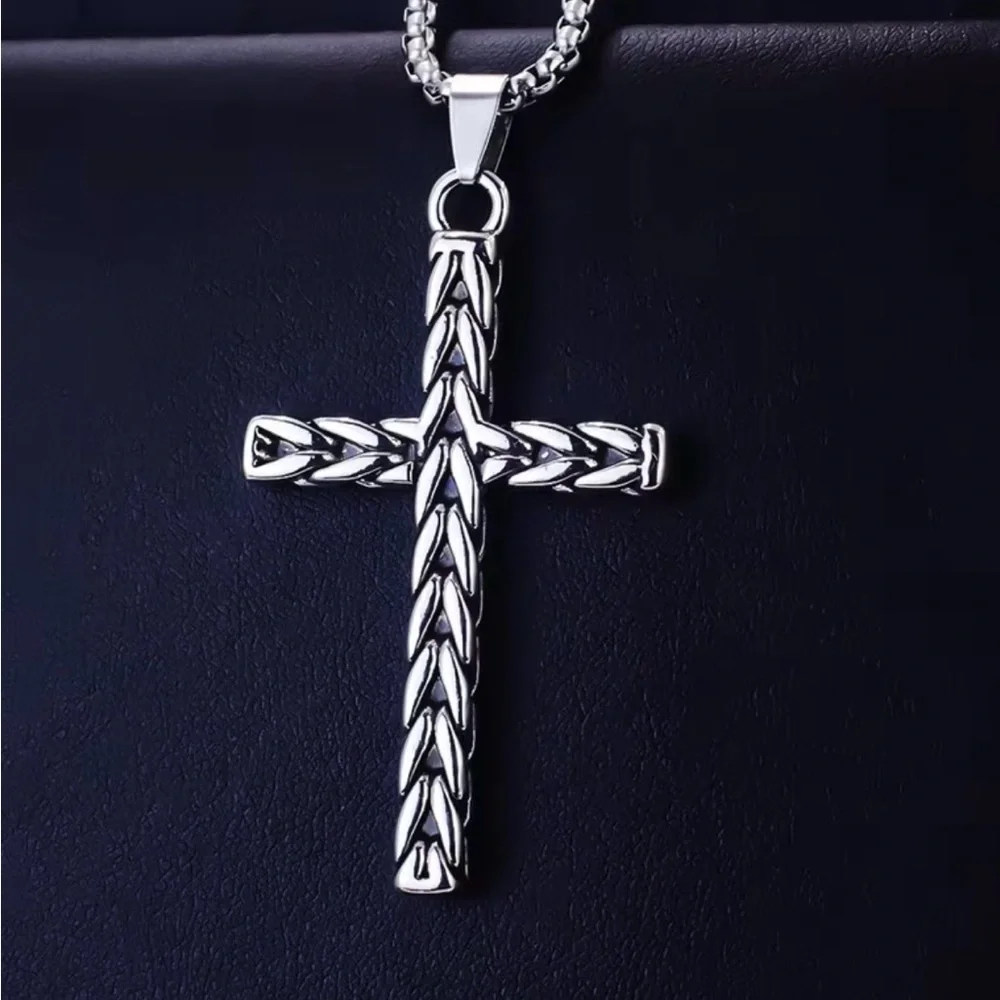 NWT Mens Stainless Steel Woven Wheat Cross Necklace